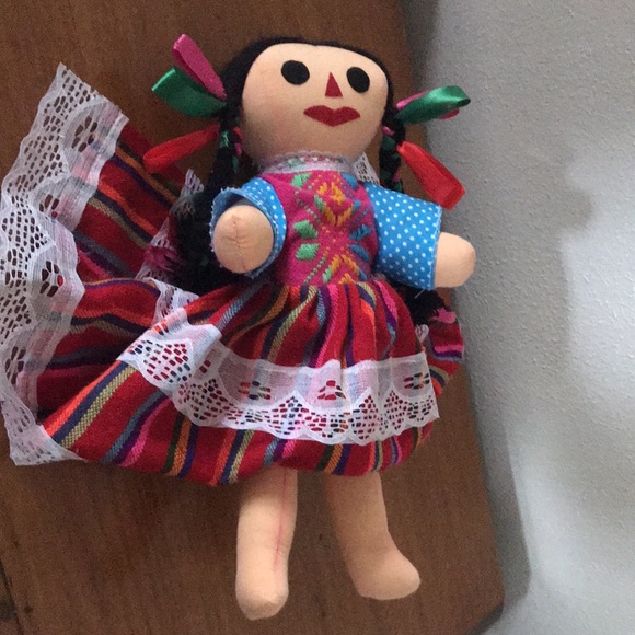 Traditional Handmade Mexican Doll - Picture 4 of 6